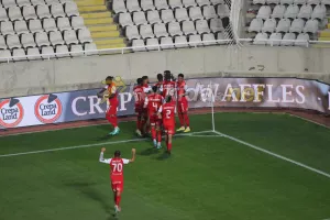 ΦΩΤΟΣ/To 1-0 του Ντορεγκαράι και ο πανηγυρισμός... καράτε στο σημαιάκι!