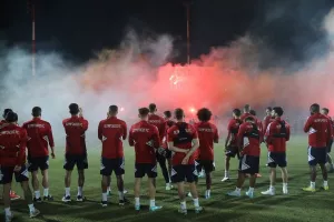 «Ντόπες» από 5.000 οπαδούς του Ολυμπιακού!