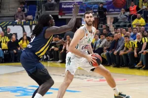 Παπαγιάννης: «Η Φενέρμπαχτσε μας έκανε να πληρώσουμε τα λάθη μας»