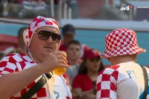 Κροάτες «παρανομούν»: Πίνουν μπύρα στις εξέδρες του Κατάρ