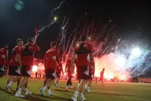 «Ντόπες» από 5.000 οπαδούς του Ολυμπιακού!