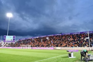 (Φωτορεπορτάζ) Ο κόσμος στο ΑΠΟΕΛ - Ομόνοια