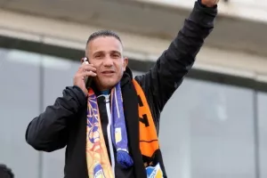 (Φωτορεπορτάζ) Ο κόσμος στο ΑΠΟΕΛ - Ομόνοια