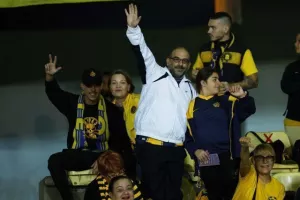 (Φωτορεπορτάζ) Ο κόσμος στο Τσίρειο