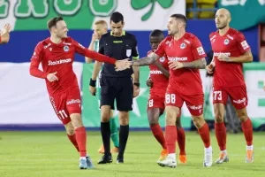 Χούπερ, 8 μήνες μετά!