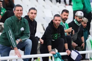 (Φωτορεπορτάζ) Ο κόσμος στο ΑΠΟΕΛ - Ομόνοια
