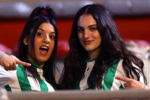 (Φωτορεπορτάζ) Ο κόσμος στο  "Ν. Papas Group – Αμμόχωστος Επιστροφή"