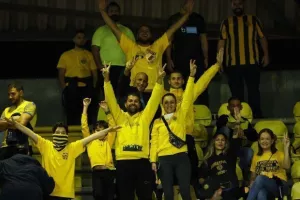 (Φωτορεπορτάζ) Ο κόσμος στο Τσίρειο