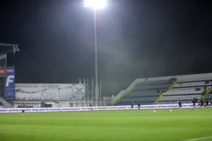 ΦΩΤΟΣ... για την αποπνικτική ατμόσφαιρα στο "ΠΑΠ"