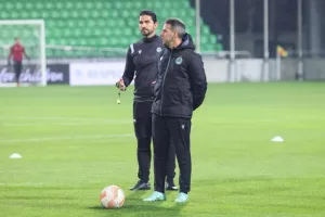 Δεν σηκώνει/Ομόνοια