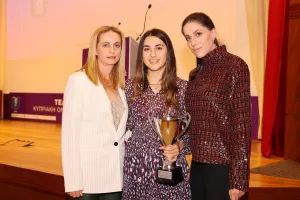 (ΦΩΤΟΣ) Η λαμπερή βραδιά της ΚΟΠΑ - Βραβεύθηκαν οι κορυφαίοι