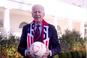 Ο πλανητάρχης το ‘ριξε στο… soccer! (Βίντεο)