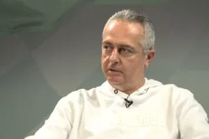ΣΙΜΟΣ... για ΟΛΑ: "Σωστή η απόφαση για Μπεργκ/Πιστεύουμε στον Φερέρα/Η Ευρώπη είναι Must"