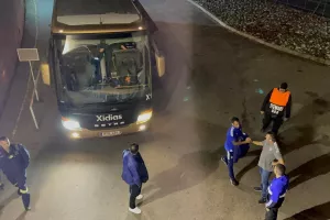 Βίντεο/Φωτορεπορτάζ από την άφιξη της Ανόρθωσης, μέσα ο Πάντσεον