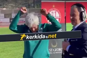 (ΒΙΝΤΕΟ ΚΕΡΚΙΔΑ) Αποθέωσαν Ιβάν - Σήκωσε γροθιές στον κόσμο 