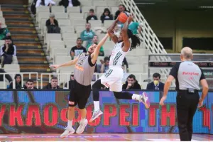 Ιστορική επίδοση από τον Πάρις Λι