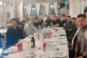 Άνοδος και... τραπέζωμα!