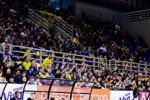 Πρόστιμα σε ΑΕΚ και Άρη για υβριστικά συνθήματα