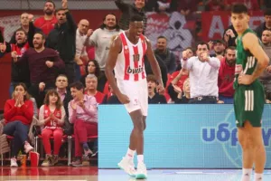 Πήρε το θρίλερ με τον Παναθηναϊκό και το… πλεονέκτημα ο Ολυμπιακός!