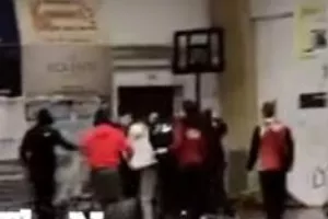Άγριο ξύλο σε αγώνα γυναικείου βόλεϊ στον Βόλο! (Βίντεο)