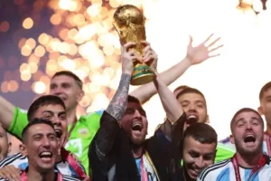 Υπόκλιση ΛεΜπρόν σε Μέσι: "GOAT" 