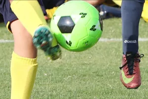 ΑΠΑΡΑΔΕΚΤΕΣ ενέργειες (σε Λευκωσία και Λεμεσό) στο... «Σήμερα μιλώ ΜΟΝΟ εγώ»!