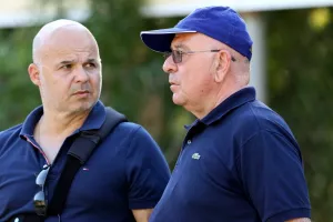 Βολές... Πουλλαϊδη κατά Χαμπουλλά και όχι μόνο