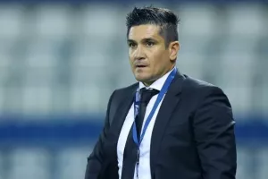 (ΑΝΟ) Με τριάδα στην άμυνα και... έκπληξη κόντρα στο ΑΠΟΕΛ!