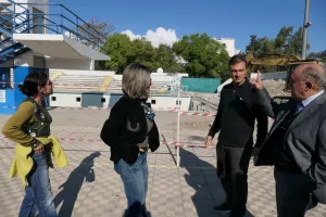 Επίσκεψη Ανδρέα Μιχαηλίδη στο Δημοτικό Κολυμβητήριο Λευκωσίας