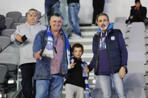 Έφυγαν... γεμάτοι!