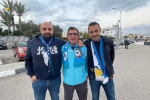 (ΦΩΤΟΣ/KERKIDA) Μαζεύονται οι Παφίτες 