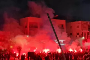 ΒΙΝΤΕΟ/ΦΩΤΟΣ: "Χαμό" έξω από το Τσίρειο η Θύρα 1