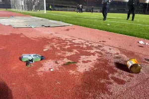 ΦΩΤΟΡΕΠΟΡΤΑΖ-ΤΣΙΡΕΙΟ/Γήπεδο ή πολεμικό πεδίο;;