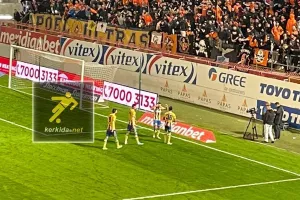 Δύο γκολ σε δύο λεπτά ο ΑΠΟΕΛ! 