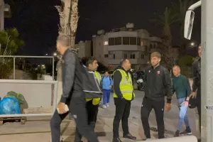ΦΩΤΟΣ/Στο γήπεδο οι... φιλοξενούμενοι