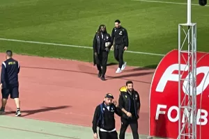 Φωτορεπορτάζ από την άφιξη του ΑΠΟΕΛ