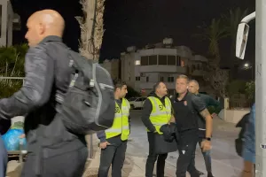 ΦΩΤΟΣ/Στο γήπεδο οι... φιλοξενούμενοι