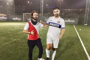 Μαγεύει με… φουλάρι