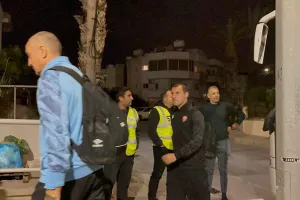 ΦΩΤΟΣ/Στο γήπεδο οι... φιλοξενούμενοι