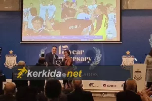 (Βίντεο Kerkida) Το πιο ζεστό χειροκρότημα στην... ποδοσφαιρική τους μητέρα