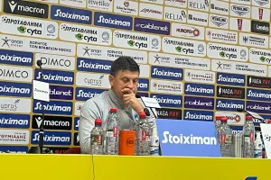Μιλόγεβιτς: "Κάθε φορά την εντεκάδα την... κάνει ο γιατρός, για ποιο στάνταρ μιλάμε;"