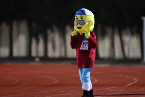 Ο Βυσσινίστας!