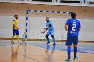 Εκτός έδρας νίκες για ΑΠΟΕΛ και ΑΕΚ στο φούτσαλ (φώτος)