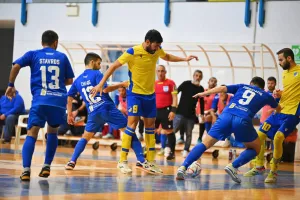Εκτός έδρας νίκες για ΑΠΟΕΛ και ΑΕΚ στο φούτσαλ (φώτος)