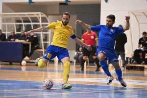 Εκτός έδρας νίκες για ΑΠΟΕΛ και ΑΕΚ στο φούτσαλ (φώτος)