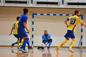 Εκτός έδρας νίκες για ΑΠΟΕΛ και ΑΕΚ στο φούτσαλ (φώτος)