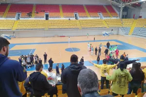 Οι Λέοντες... βρυχήθηκαν στο φούτσαλ- Εφτά στην Ομόνοια! (φώτος)