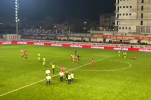 Νέα Σαλαμίνα - ΑΕΚ: Καθάρισε σε πέντε λεπτά και έπιασε κορυφή