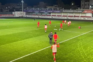 Νέα Σαλαμίνα - ΑΕΚ: Καθάρισε σε πέντε λεπτά και έπιασε κορυφή