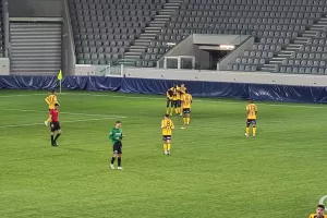 ΑΕΛ-Ολυμπιακός: Με το δεξί αλλά με ζόρι στη... νέα εποχή! (φώτος)
